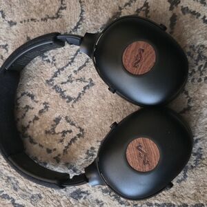 Moda Black and Brown Over-Ear Headphones